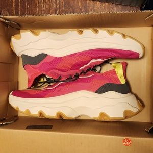 Sorel Kinetic Breakthru Day Lace Sneaker. Cactus pink/Rose cactus. Brand new.